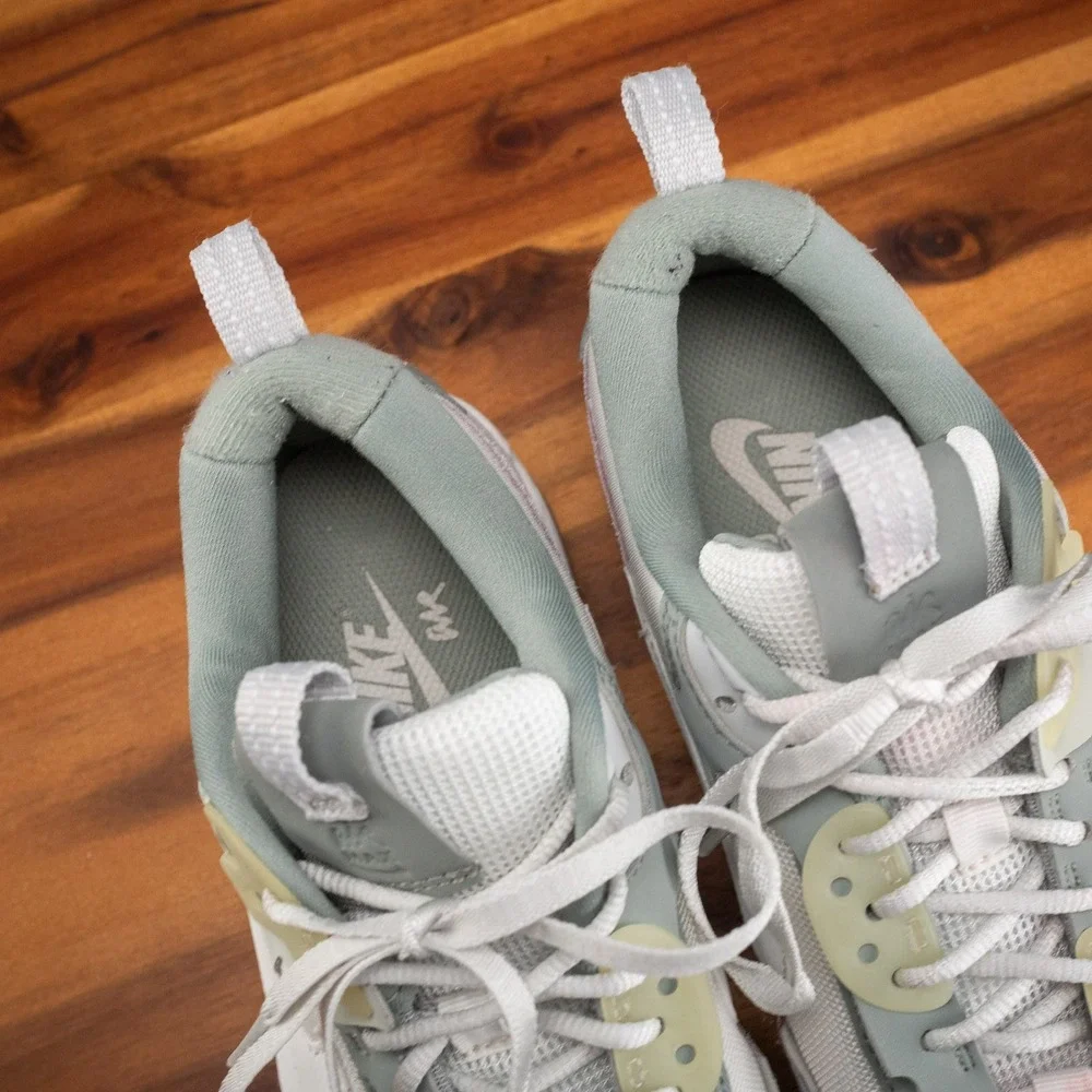 Size 6.5 Women Nike Air Max 90 'Mint Green' DM9922-105